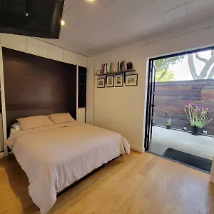 Holiday home Venice With Large Private Patio Steps To The, Los Angeles